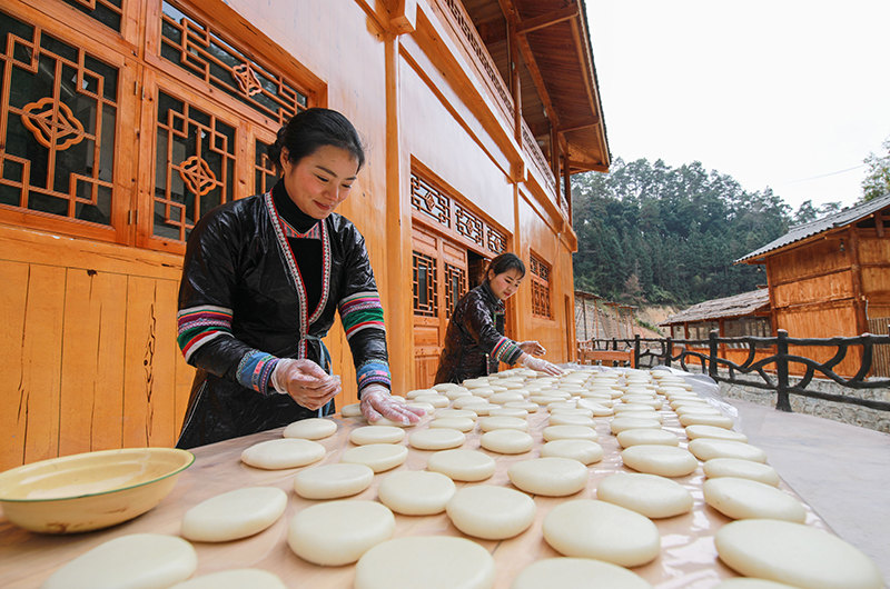 特色美食迎接开元体育入口中国年(图3)